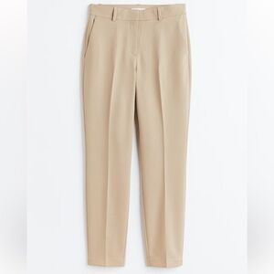 H&M beige ankle cropped pants with slim fit design
